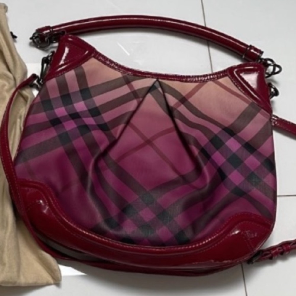 Women’s Burberry handbag